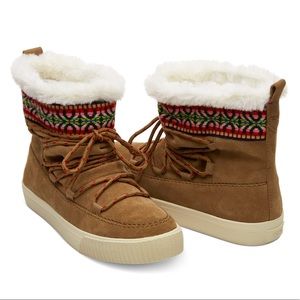 Tom’s Alpine boots